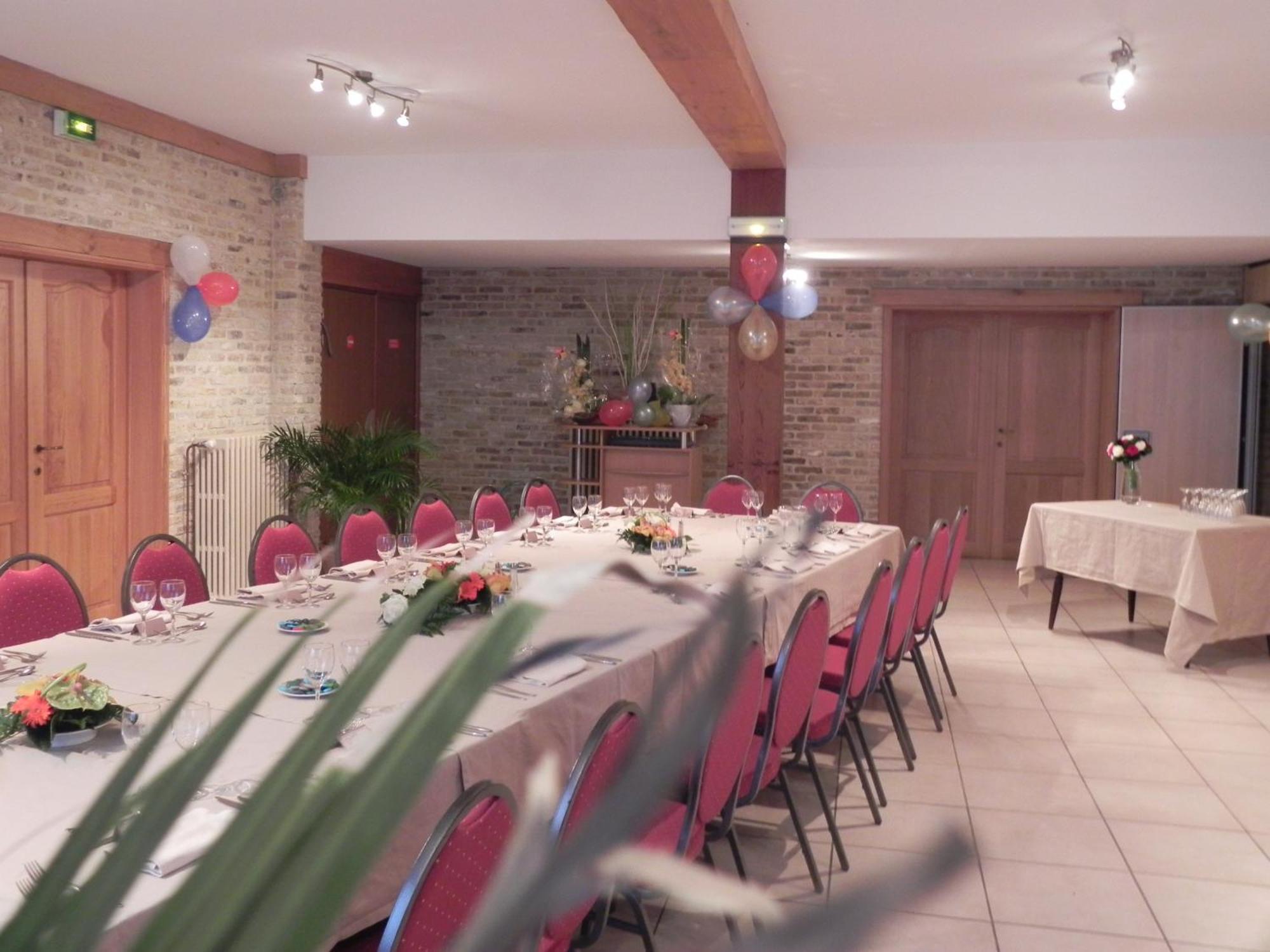 Hotel - Restaurant Au Tonnelier Берг Экстерьер фото