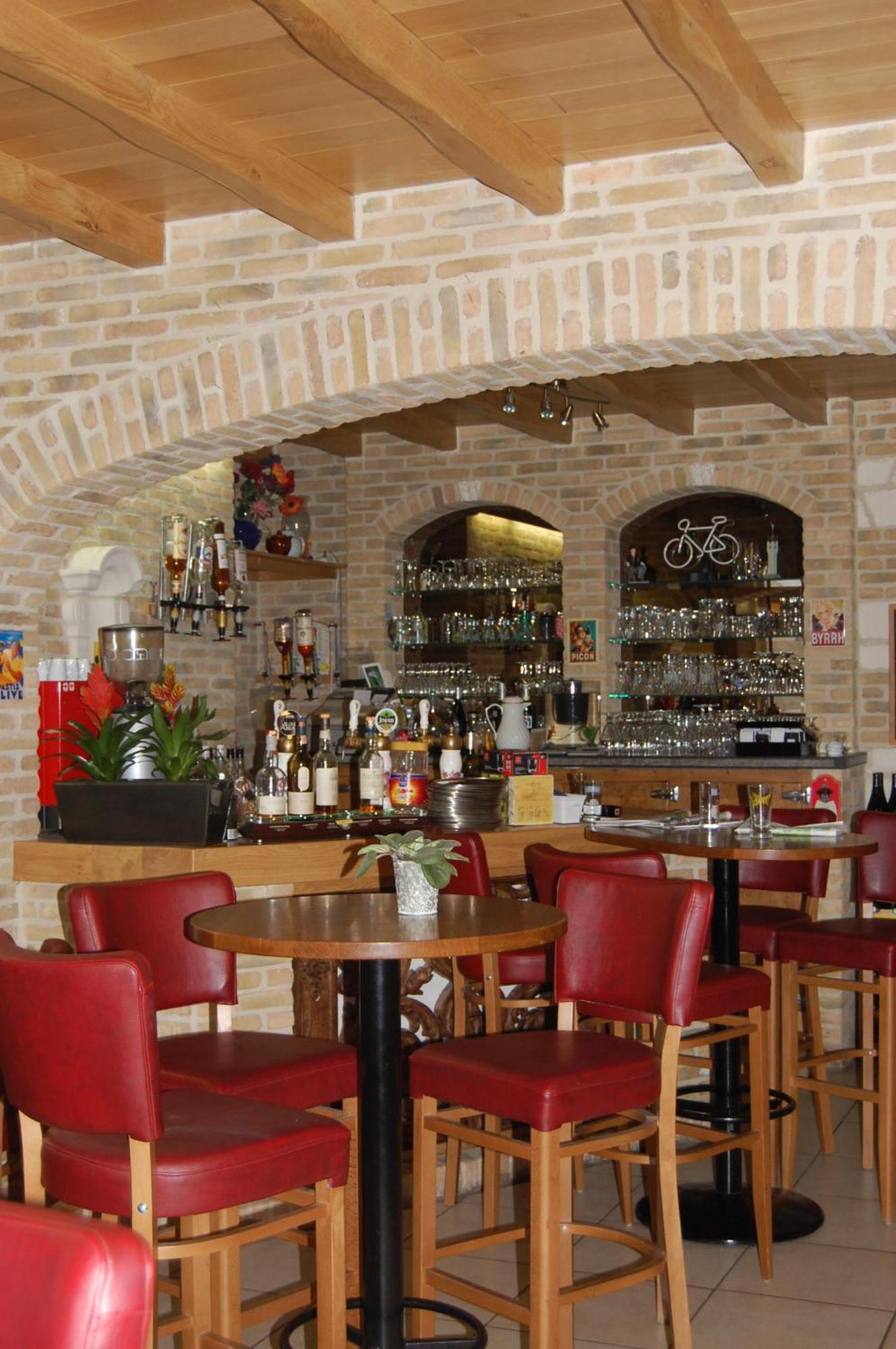 Hotel - Restaurant Au Tonnelier Берг Экстерьер фото