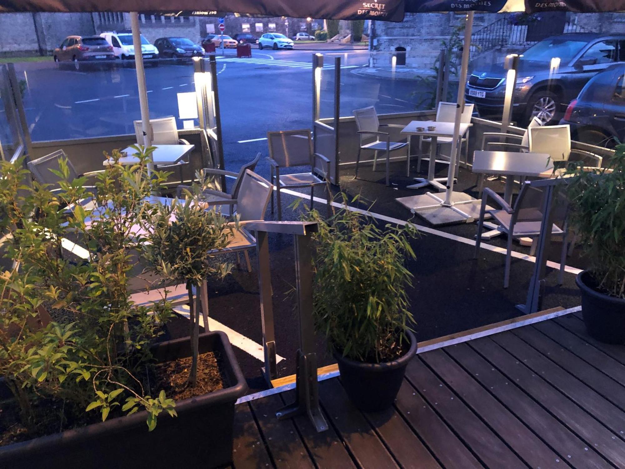 Hotel - Restaurant Au Tonnelier Берг Экстерьер фото