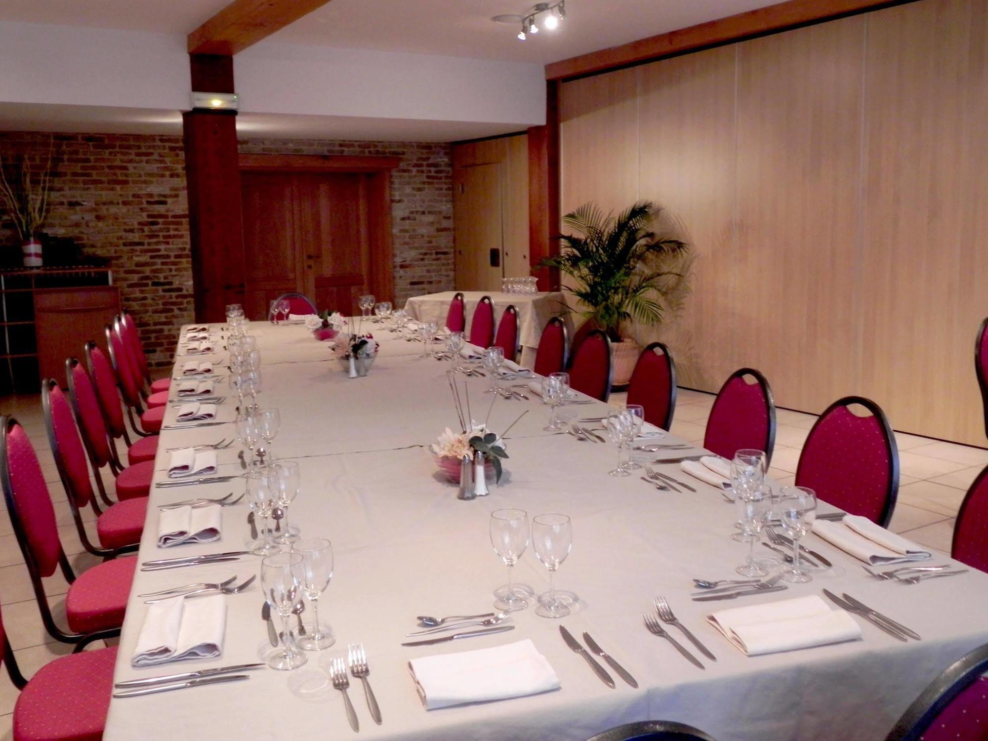 Hotel - Restaurant Au Tonnelier Берг Экстерьер фото