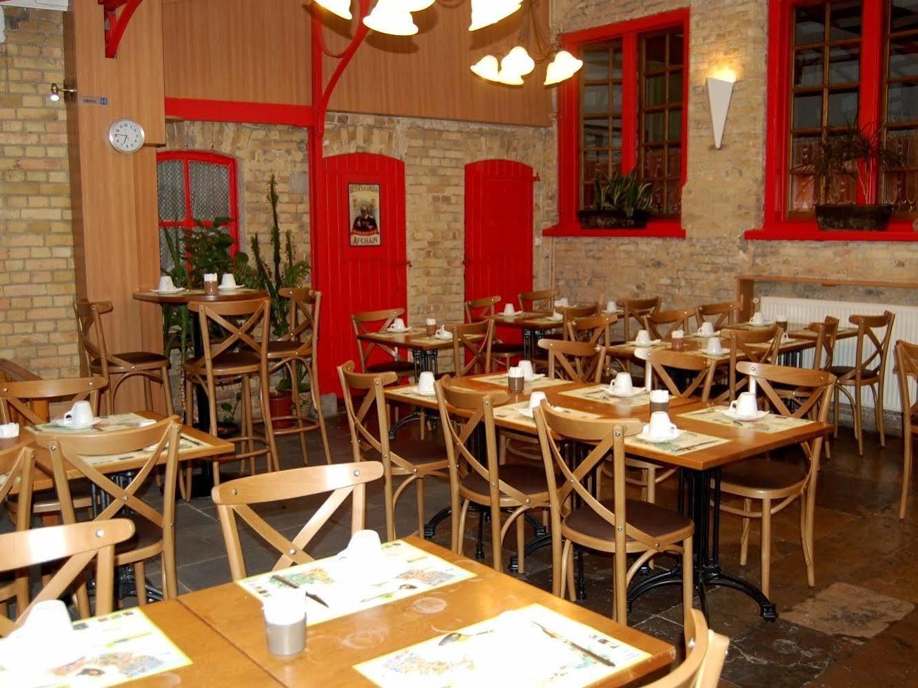 Hotel - Restaurant Au Tonnelier Берг Экстерьер фото